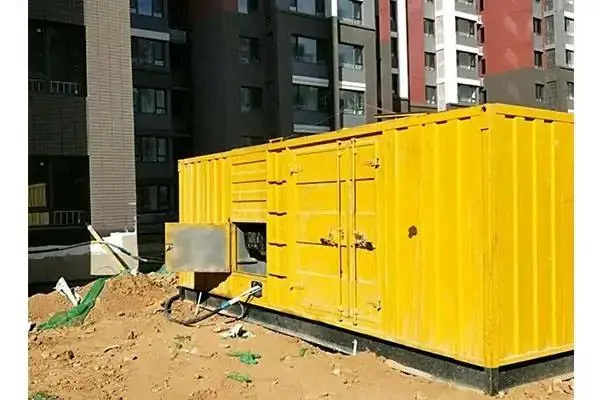 尚义发电机租赁中燃油压力过低会对发动机的哪些部件造成损坏？